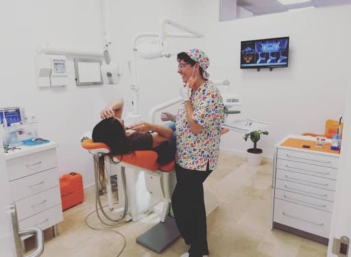 Clinica Dental Trajano logo