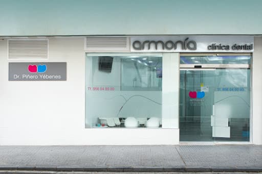 Clinica Dental Armonía logo