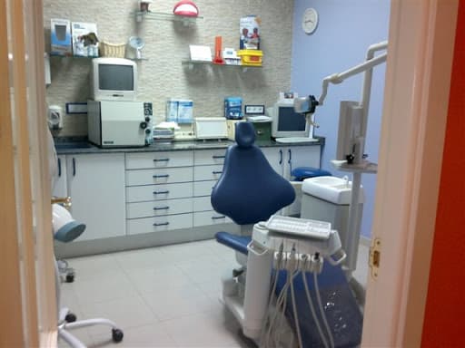 Clinica Dental Masterdent logo