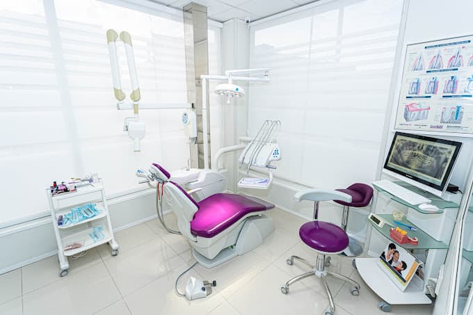 Clinica Dental LLACA Ortodoncia logo