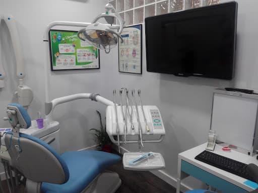 Clinica Dental Higuerón logo